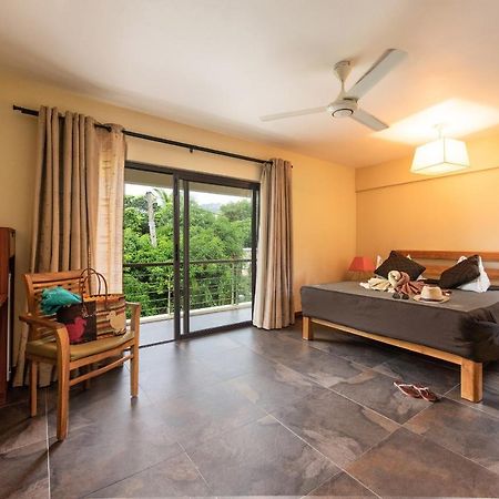 Happy Days Guest House เลอ โมน ภายนอก รูปภาพ