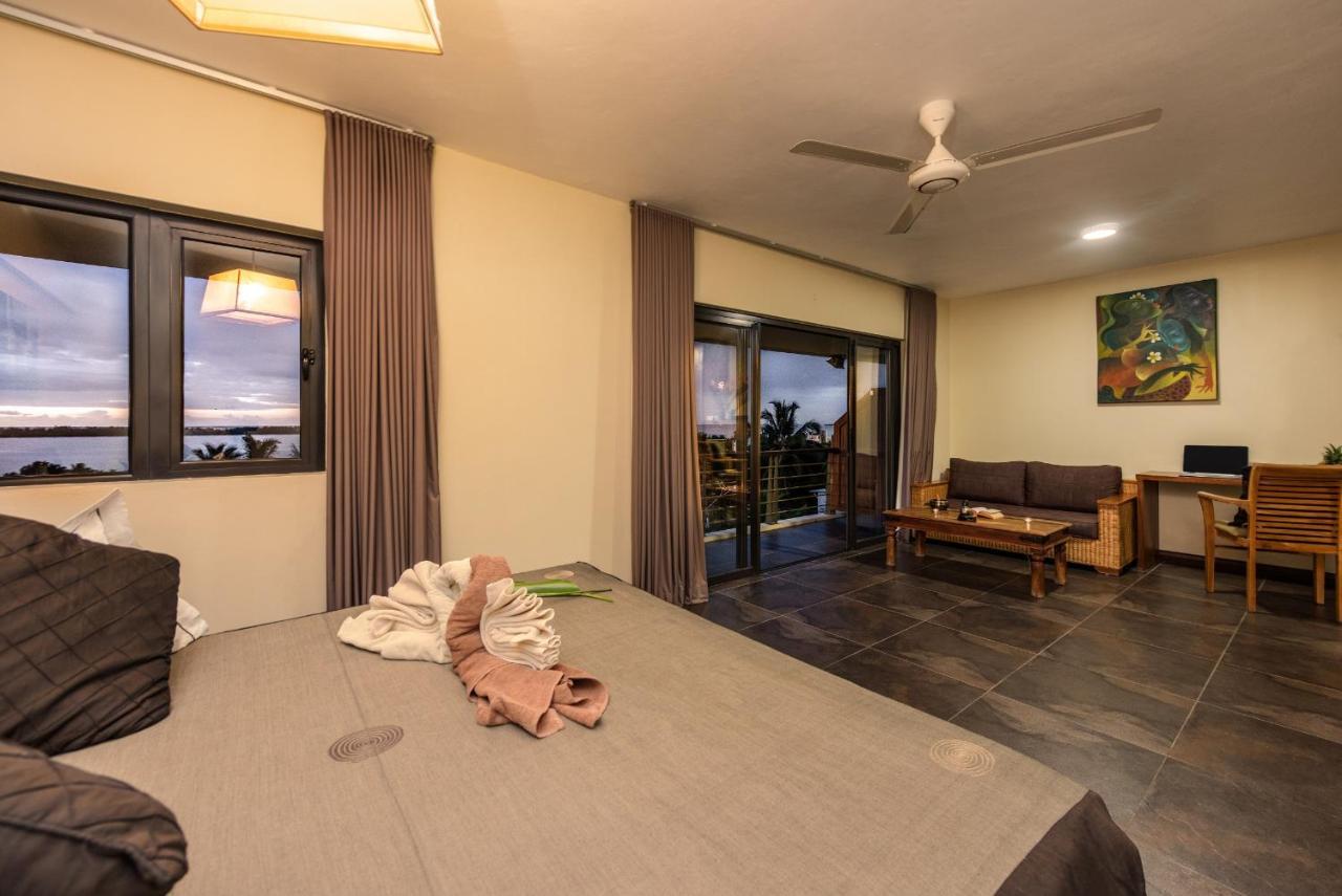 Happy Days Guest House เลอ โมน ภายนอก รูปภาพ