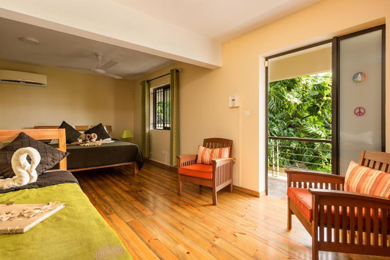 Happy Days Guest House เลอ โมน ภายนอก รูปภาพ